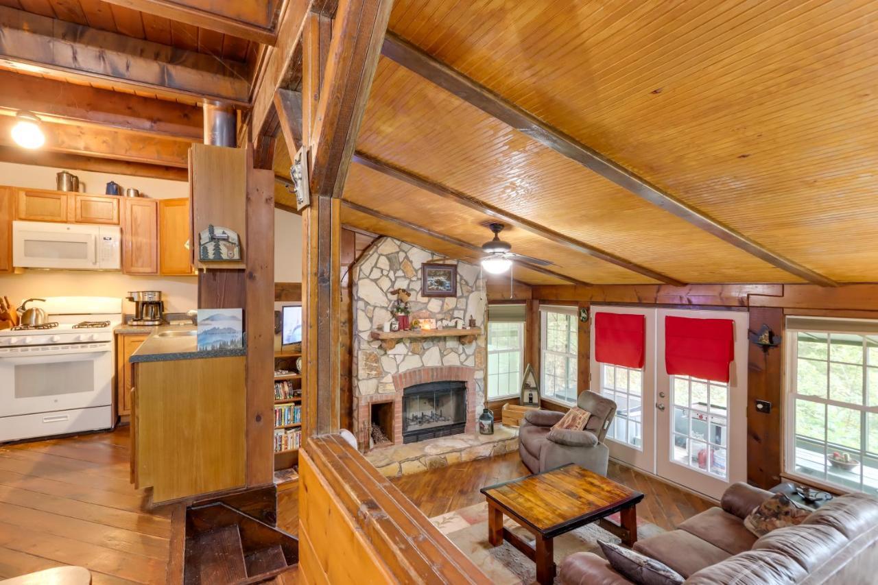 Mountaintop Ellijay Cabin With Private Hot Tub المظهر الخارجي الصورة